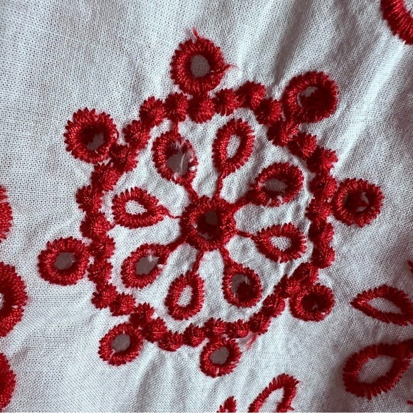 Boden Red Embroidered Eyelet Top Size 4R - Picture 7 of 12